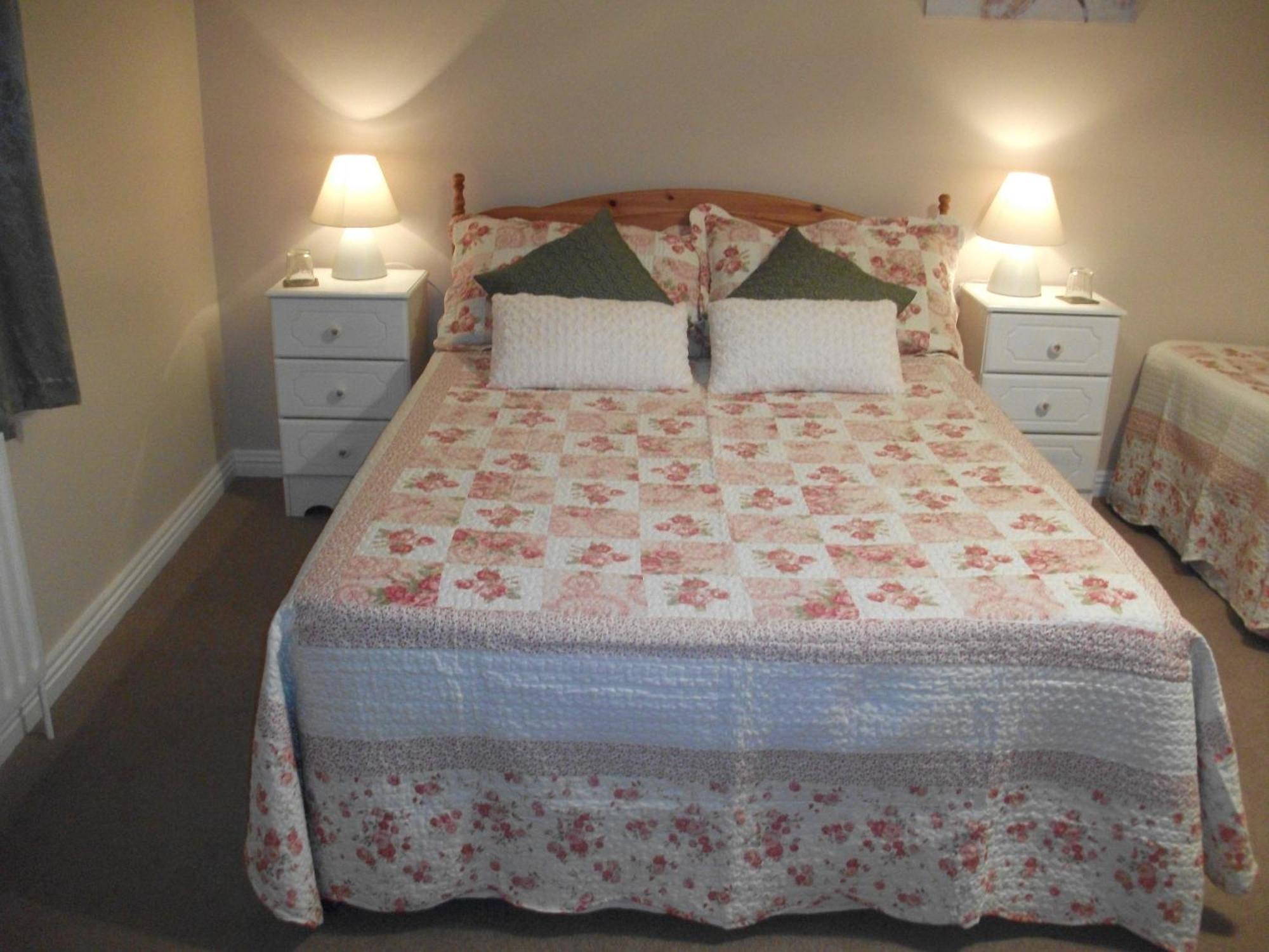 Rocksberry Bed & Breakfast Castlebar Kültér fotó